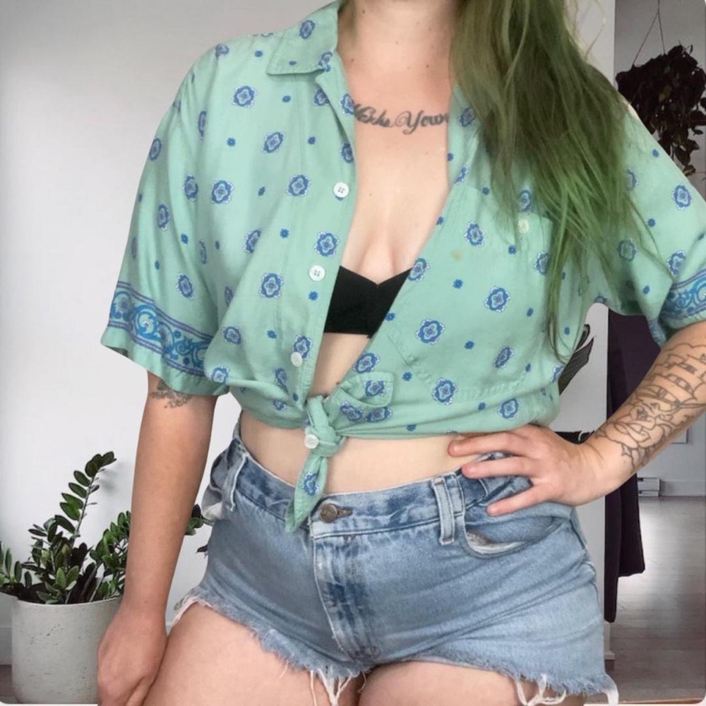 Liz & Co Vintage 90's Paisley Oversized Button Up Mint Green Small